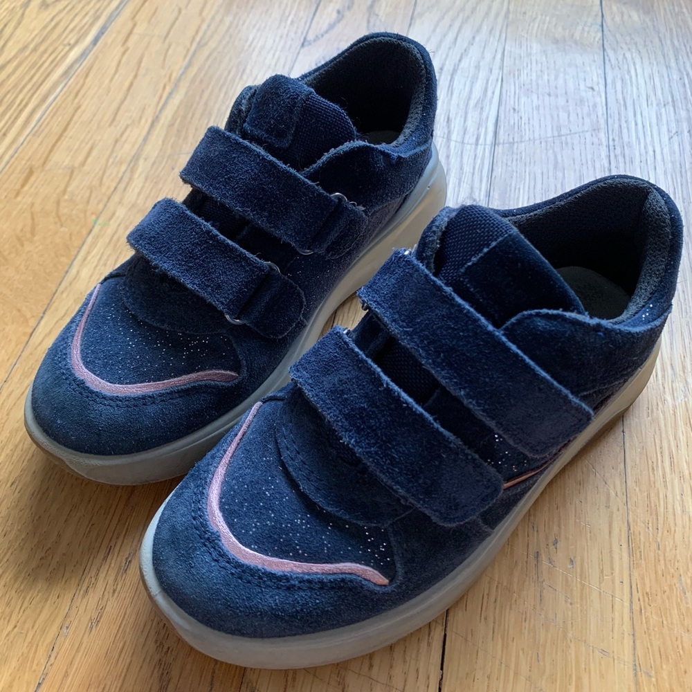 Cute Superfit Glitter Sneakers Size EU28 (US11 Little Kid)